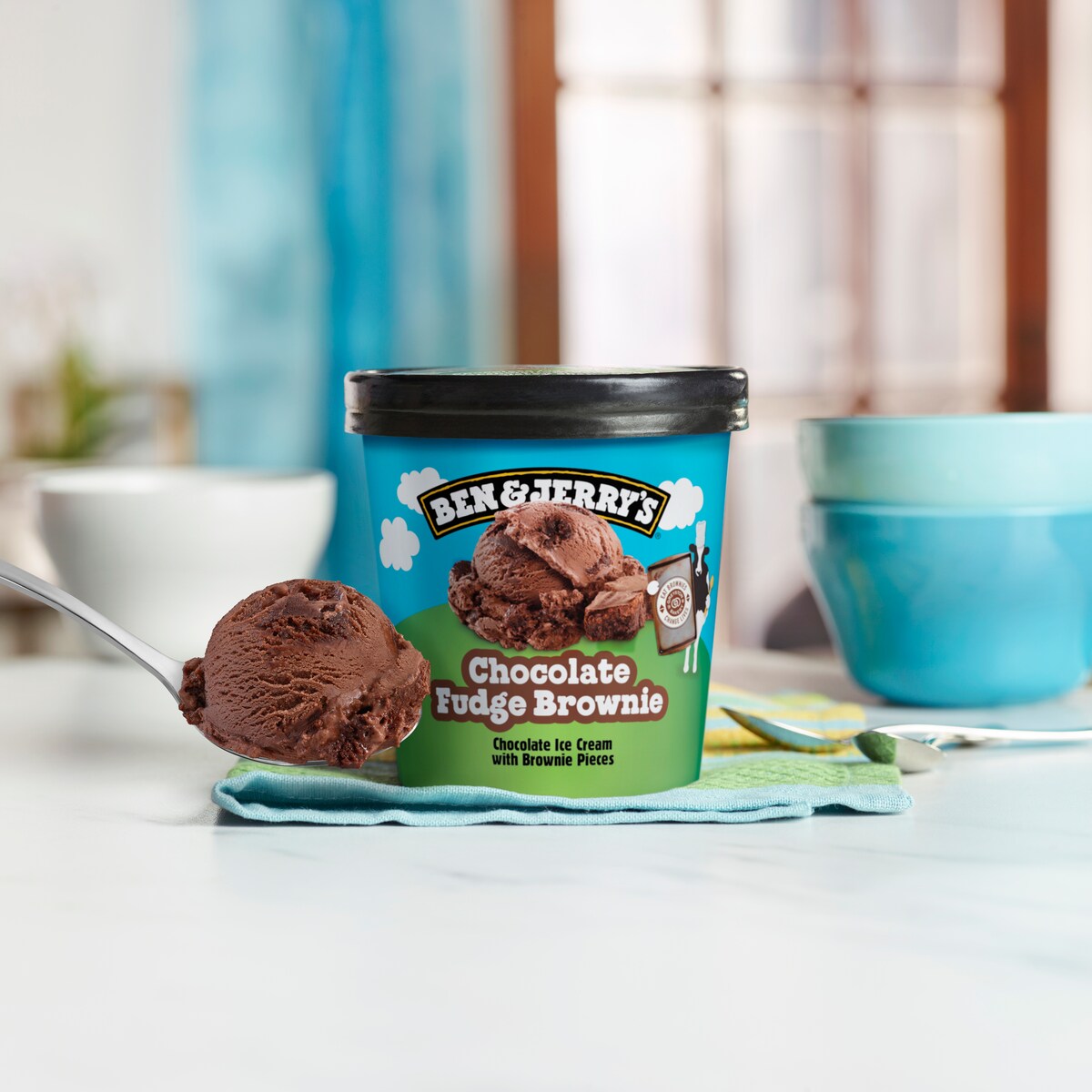 Chocolate Fudge Brownie Zmrzlina - Pint 3 / 4