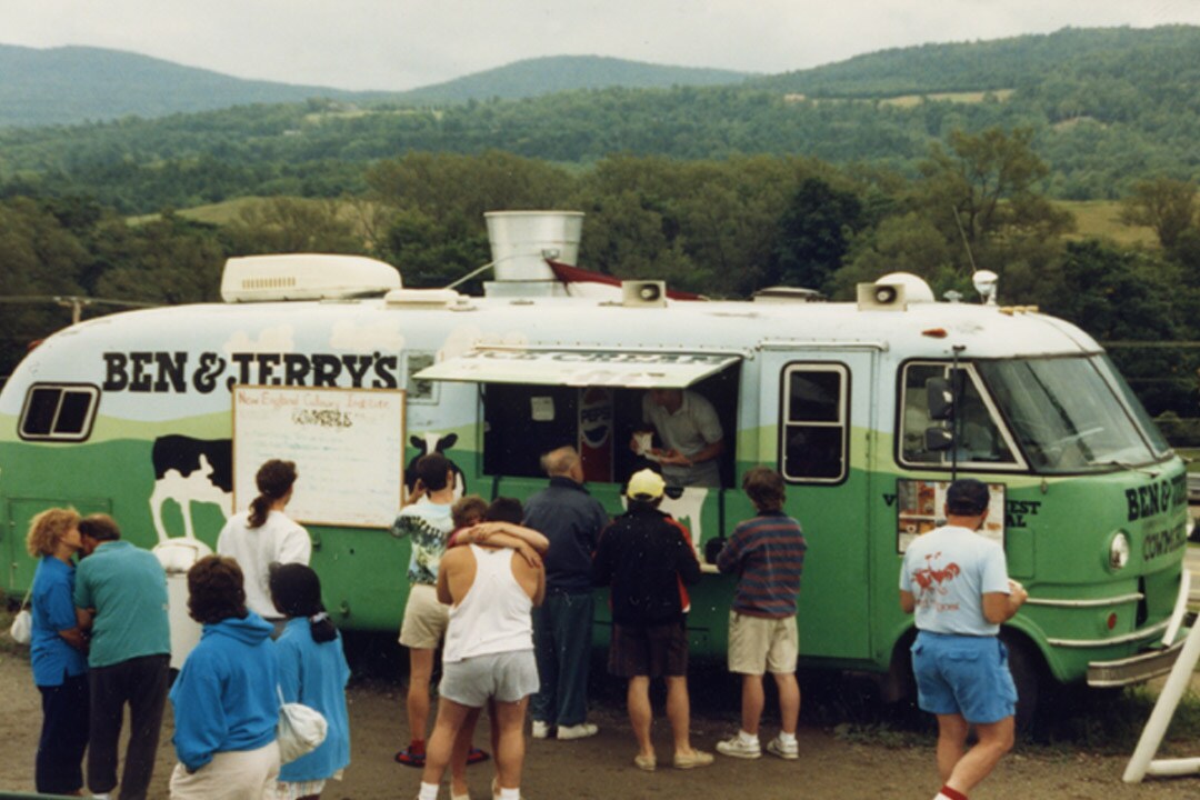 Fronta před karavanem Ben & Jerry's